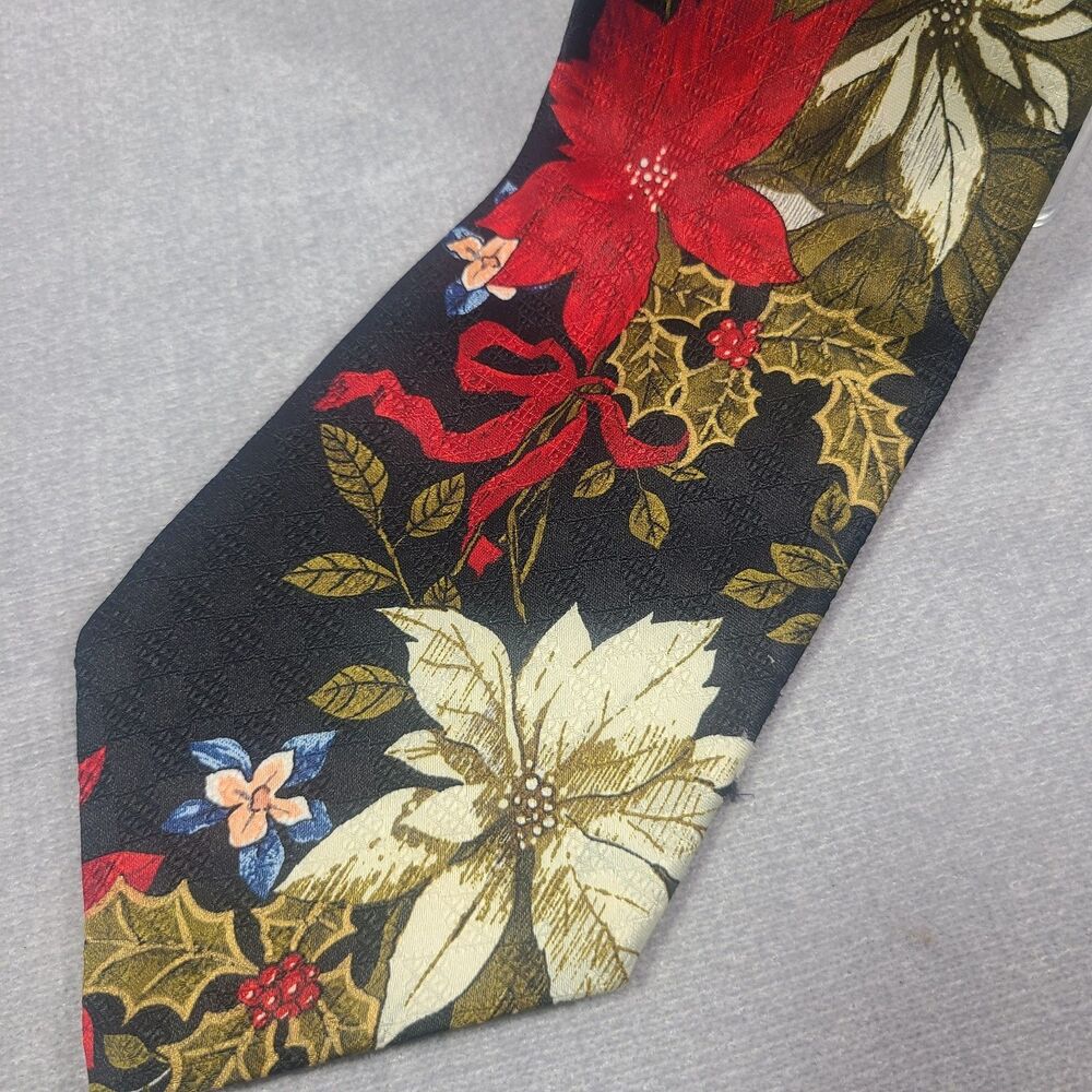 Hallmark Holiday Traditions By Mmg Mens Christmas Tie Poinsettia Holly Ribbon